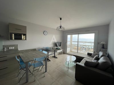 /international/fr/jard-sur-mer-pays-de-la-loire-310104470747/