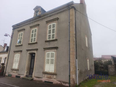 /international/fr/cosne-d-allier-auvergne-310105252001/