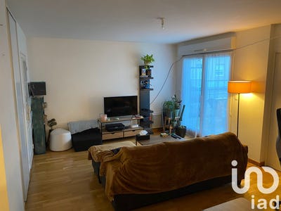 /international/fr/noyal-chatillon-sur-seiche-brittany-310103089384/