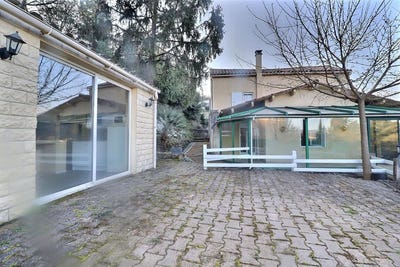 /international/fr/aubenas-rhone-310109096734/?lang=it