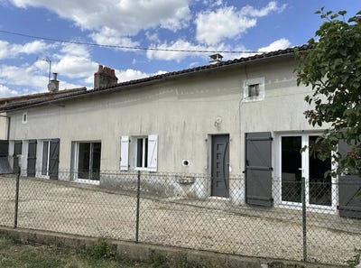 /international/fr/romagne-charente-310107648181/