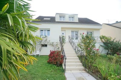 /international/fr/chartres-centre-val-de-loire-120094655880/?lang=zh-tw