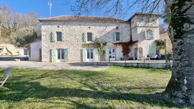 /international/fr/lauzerte-midi-pyrenees-310098700975/