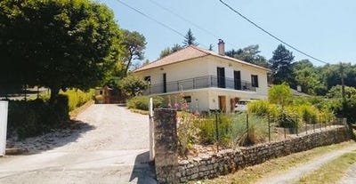 /international/fr/charroux-limousin-310101389908/?lang=zh-cn