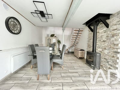 /international/fr/chezy-sur-marne-picardie-310104888162/