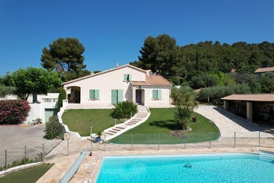 /international/fr/nages-et-solorgues-languedoc-roussillon-310104182669/