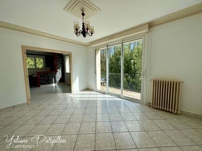 /international/fr/les-essarts-pays-de-la-loire-310099466398/?lang=en