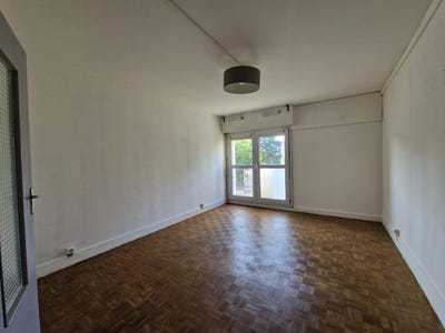 /international/fr/reze-pays-de-la-loire-120094690984/