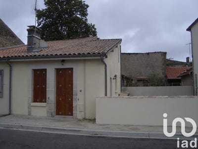 /international/fr/jussas-charente-310103218985/