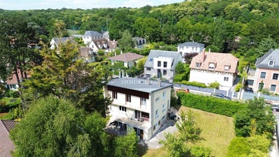 /international/fr/versailles-ile-de-france-310100577057/