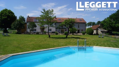 /international/fr/saint-priest-des-champs-auvergne-310094617969/
