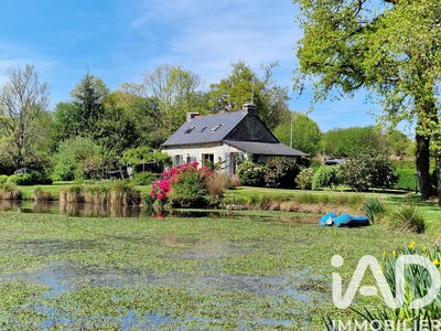 /international/fr/rostrenen-brittany-310107760773/