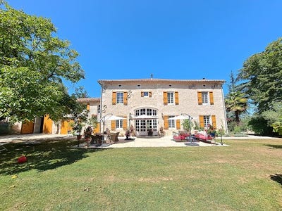 /international/fr/condom-midi-pyrenees-310105263945/