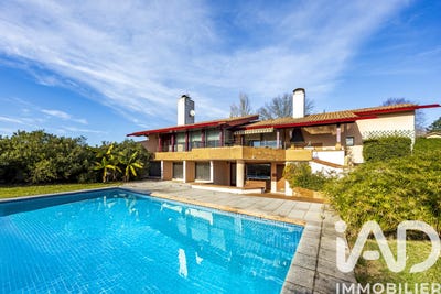 /international/fr/peyrehorade-aquitaine-310106684625/
