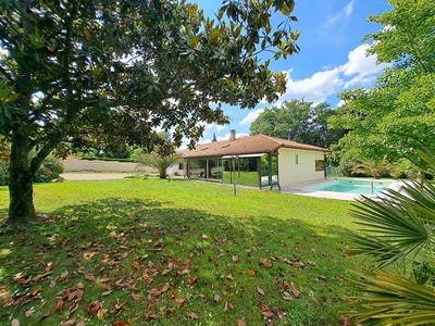 /international/fr/avenue-du-marsan-villeneuve-de-marsan-aquitaine-310107521470/
