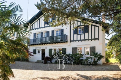 /international/fr/biarritz-aquitaine-310108329971/