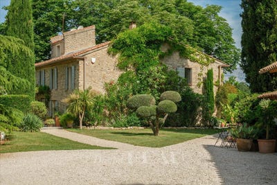 /international/fr/aix-en-provence-provence-alpes-cote-d-azur-310108652405/