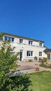 /international/fr/la-fleche-pays-de-la-loire-310106578608/