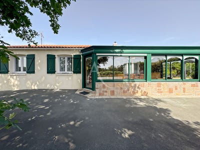 /international/fr/challans-pays-de-la-loire-310108598466/