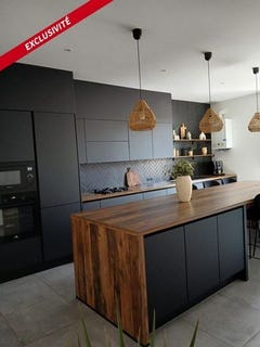 /international/fr/le-chambon-feugerolles-rhone-310100579352/