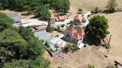 /international/fr/376-chemin-de-garri-maurel-lauzes-midi-pyrenees-310109245599/