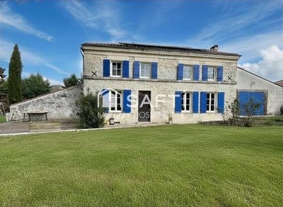 /international/fr/saint-hilaire-de-villefranche-charente-310105747553/