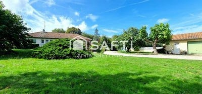 /international/fr/echourgnac-aquitaine-120095075376/
