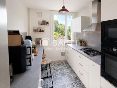 /international/fr/joue-les-tours-centre-val-de-loire-310108779099/