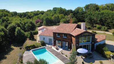 /international/fr/chauvigny-charente-310119942625/