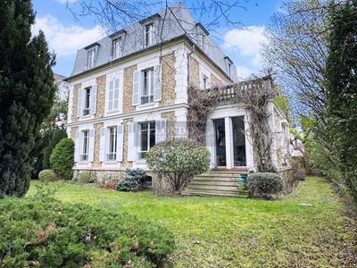 /international/fr/le-chesnay-ile-de-france-310098891617/