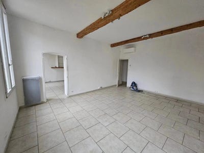/international/fr/25-rue-grande-manosque-provence-alpes-cote-d-azur-310108376670/