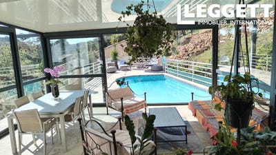 /international/fr/meounes-les-montrieux-provence-alpes-cote-d-azur-310099413627/