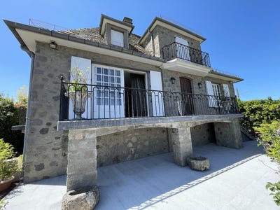 /international/fr/aurillac-auvergne-310107559197/