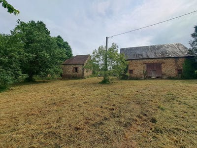 /international/fr/segur-le-chateau-limousin-310107600560/