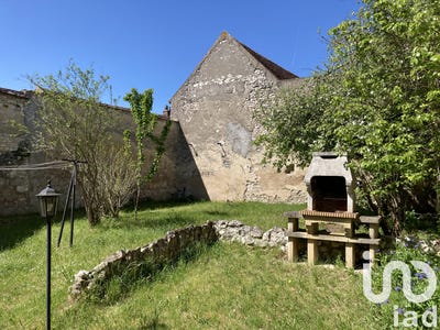 /international/fr/brienon-sur-armancon-burgundy-310102846539/
