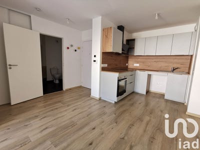 /international/fr/la-rochelle-franche-comte-310100573493/