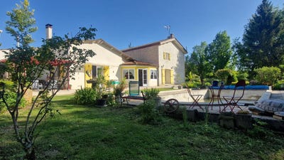 /international/fr/les-eglises-d-argenteuil-charente-310108928844/