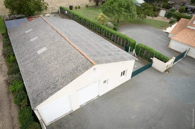 /international/fr/thenezay-charente-310108460164/