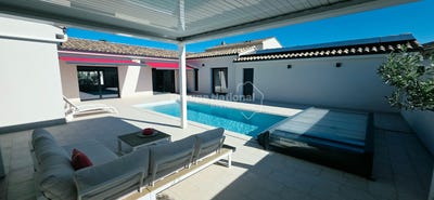 /international/fr/saint-victor-la-coste-languedoc-roussillon-310108996678/