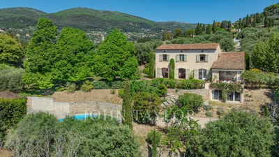 /international/fr/grasse-provence-alpes-cote-d-azur-310109092400/