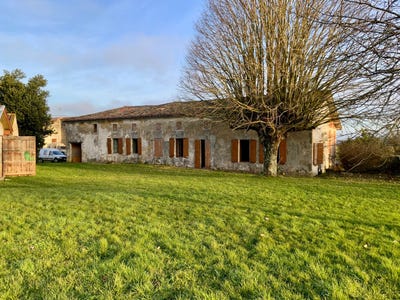 /international/fr/nieul-le-virouil-charente-310105370212/