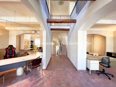 /international/fr/le-plan-de-la-tour-provence-alpes-cote-d-azur-120088751723/