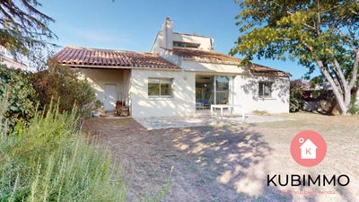 /international/fr/saint-vincent-sur-jard-pays-de-la-loire-310120033489/