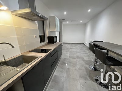 /international/fr/saint-jean-de-liversay-charente-310098103727/