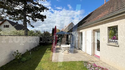 /international/fr/crissey-burgundy-310096884338/