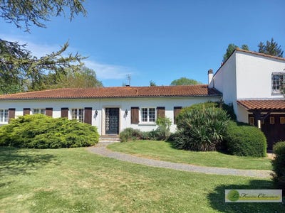 /international/fr/aigre-charente-310100495699/?lang=id