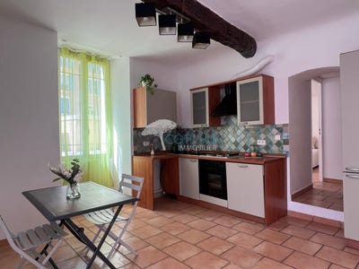 /international/fr/lorgues-provence-alpes-cote-d-azur-310108377333/