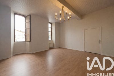/international/fr/l-isle-jourdain-charente-310105716108/