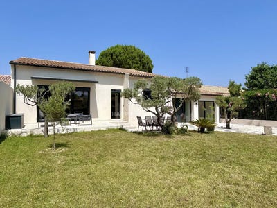/international/fr/saint-remy-de-provence-provence-alpes-cote-d-azur-310101110760/