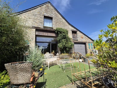 /international/fr/saint-aubin-du-cormier-brittany-310098803320/?lang=en